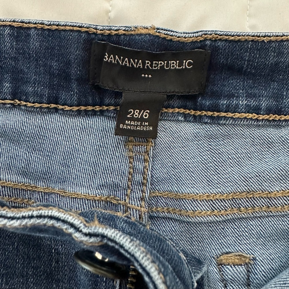 Banana Republic Jean shorts size 28/6